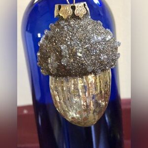 Gold Acorn with Glittery top